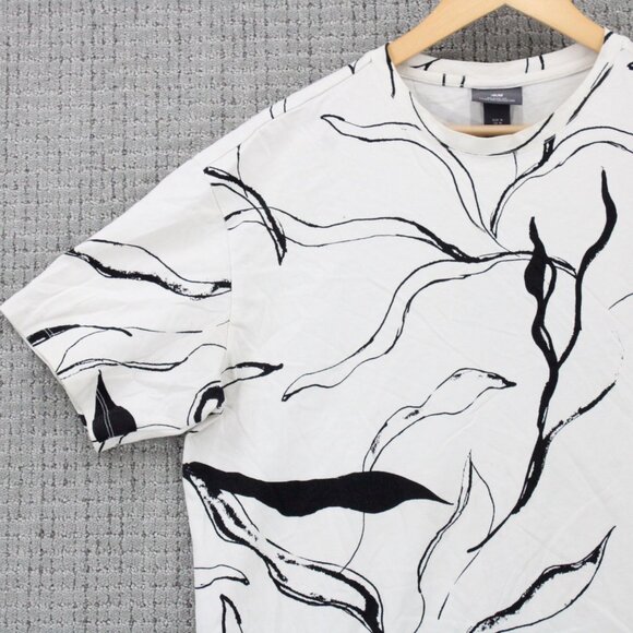 H&M Shirt Mens Medium M Off White Short Sleeve Crewneck Floral Graphic Art - Picture 3 of 9